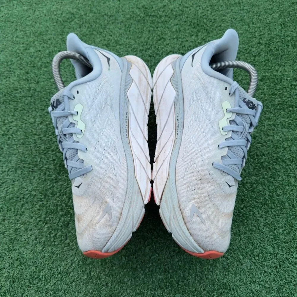 HOKA ONE ONE ARAHI 6 - Women’s Running Shoes - SIZE 9.5B